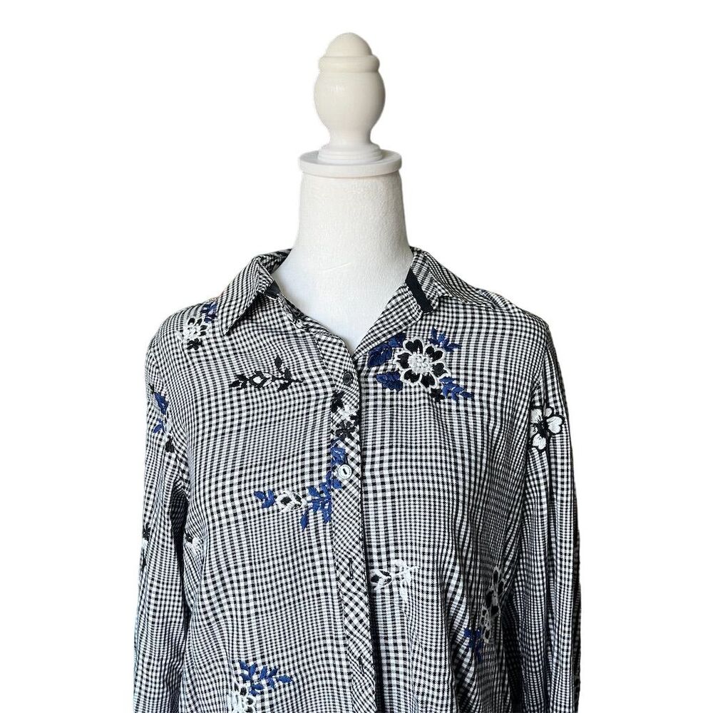 Foxtrot NYC Women's Blouse Size 4 Black/White Gingham Check Embroidered